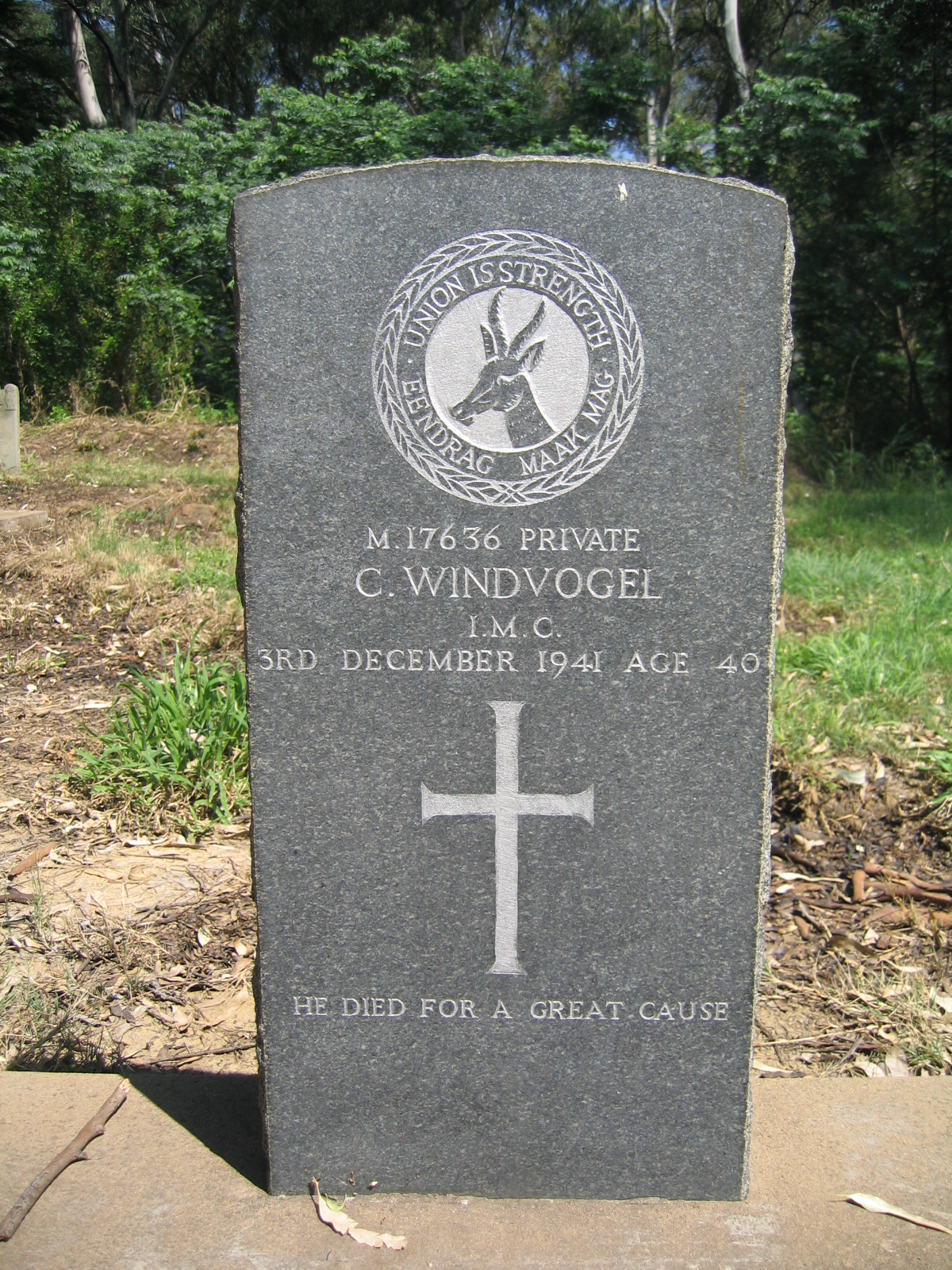 Photo from /search/photos/South Africa/Kwazulu Natal/LADYSMITH CEMETERY/windvogei_c.JPG